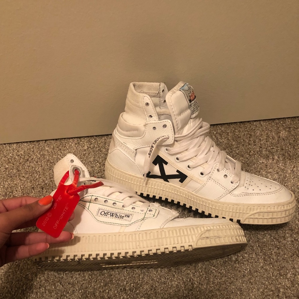 OFF-WHITE sneakers